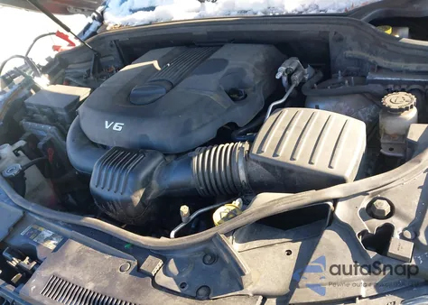 2015 Jeep Grand Cherokee Laredo z USA, uszkodzony, nr VIN 1C4RJFAG4FC912592